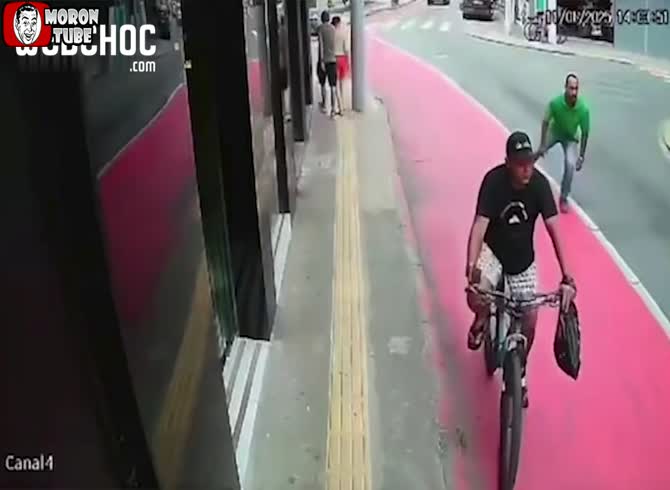 Video :In Brazil, a jewelry thief neutralized MMA-style